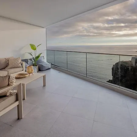 Peace Haven Iii Camara de Lobos