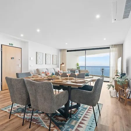 Peace Haven Iii Camara de Lobos